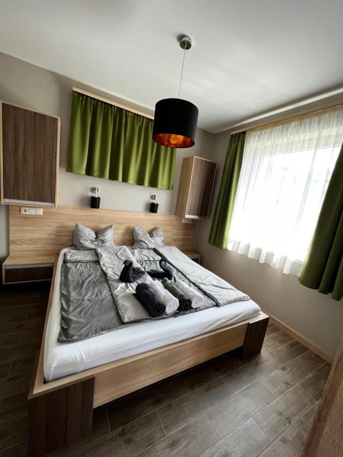 Th-Lux Apartman Hajduszoboszlo Exterior photo