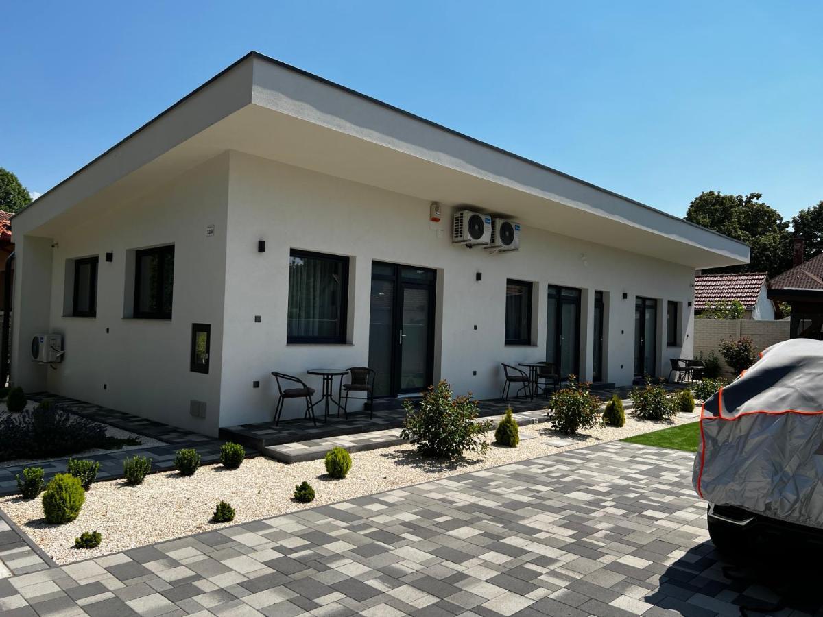 Th-Lux Apartman Hajduszoboszlo Exterior photo